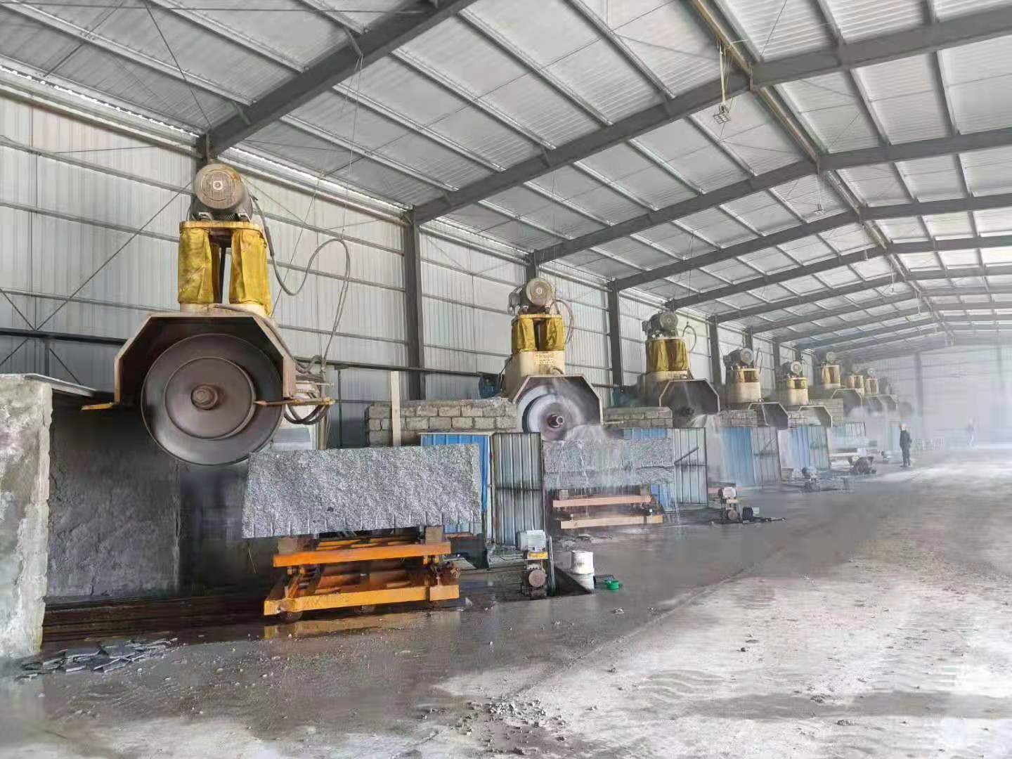 Machine de découpe de blocs de pont de granit Machine de coupe de pierre multi-lames HLQY-2500 HuaLong Machinery